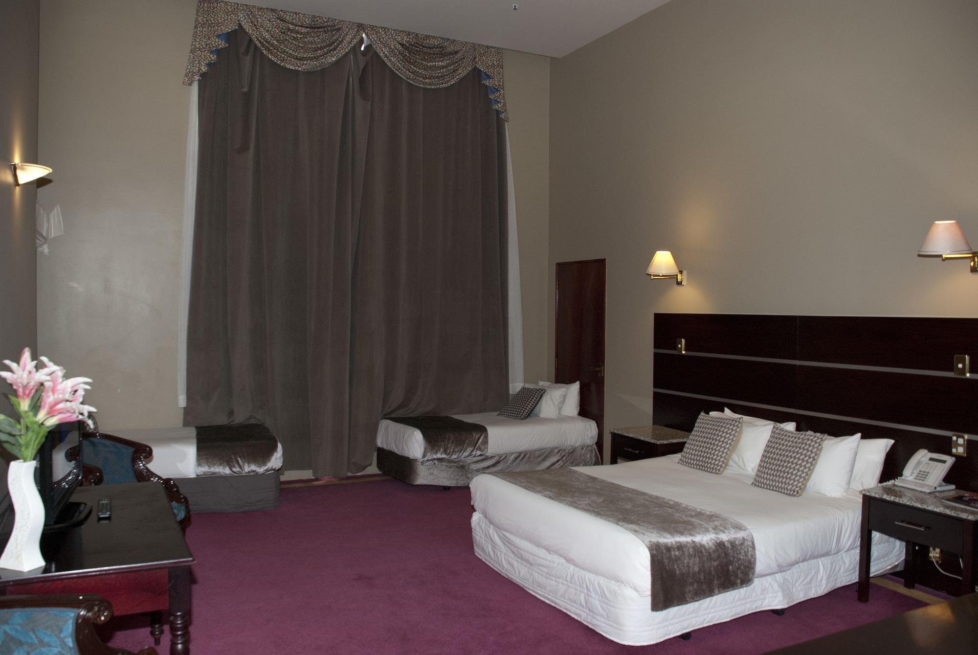Hotel Vr Hamilton Extérieur photo